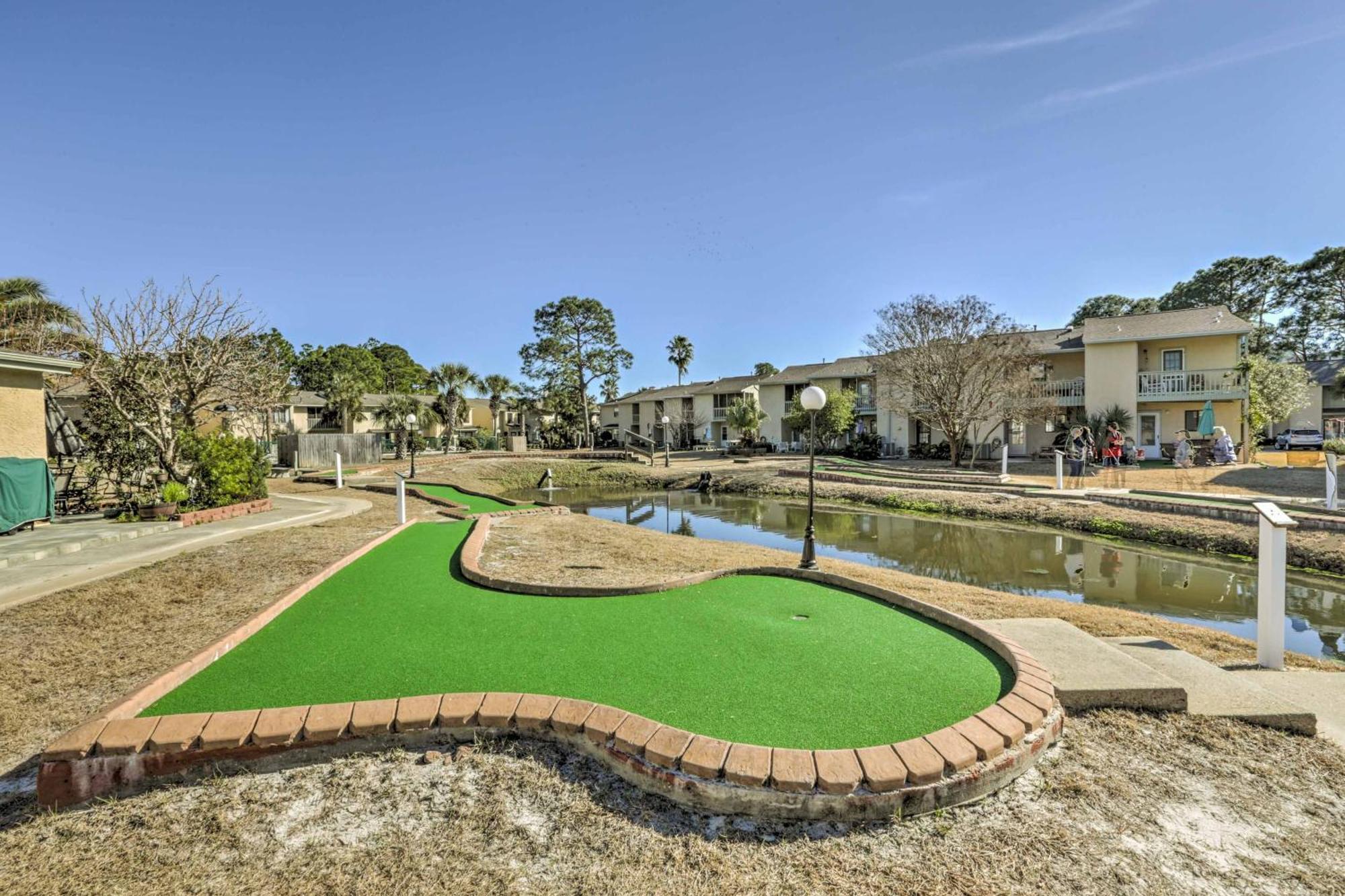 The Wave Pcb Townhome With Pools And Access