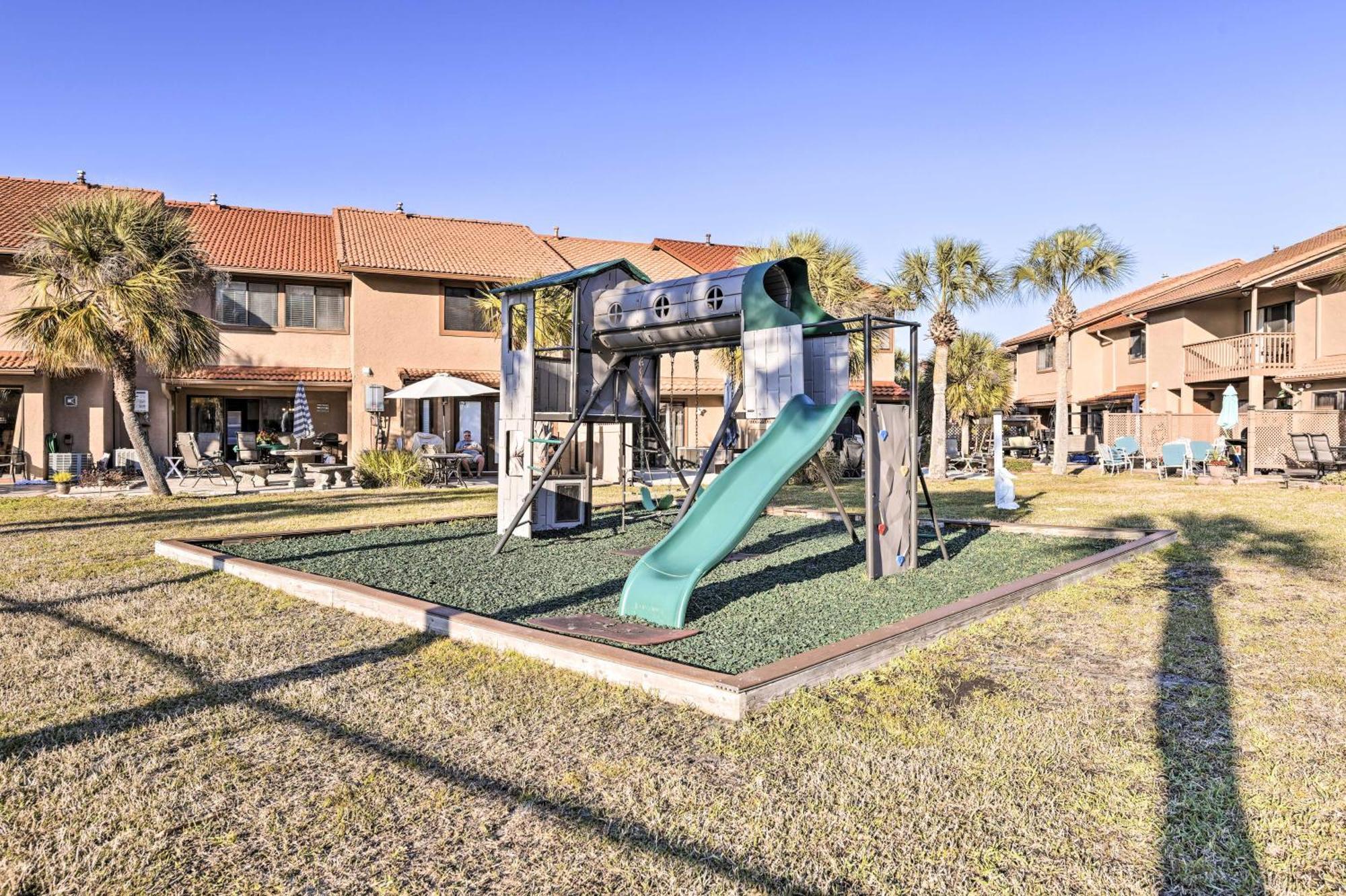 The Wave Pcb Townhome With Pools And Access Holiday home
